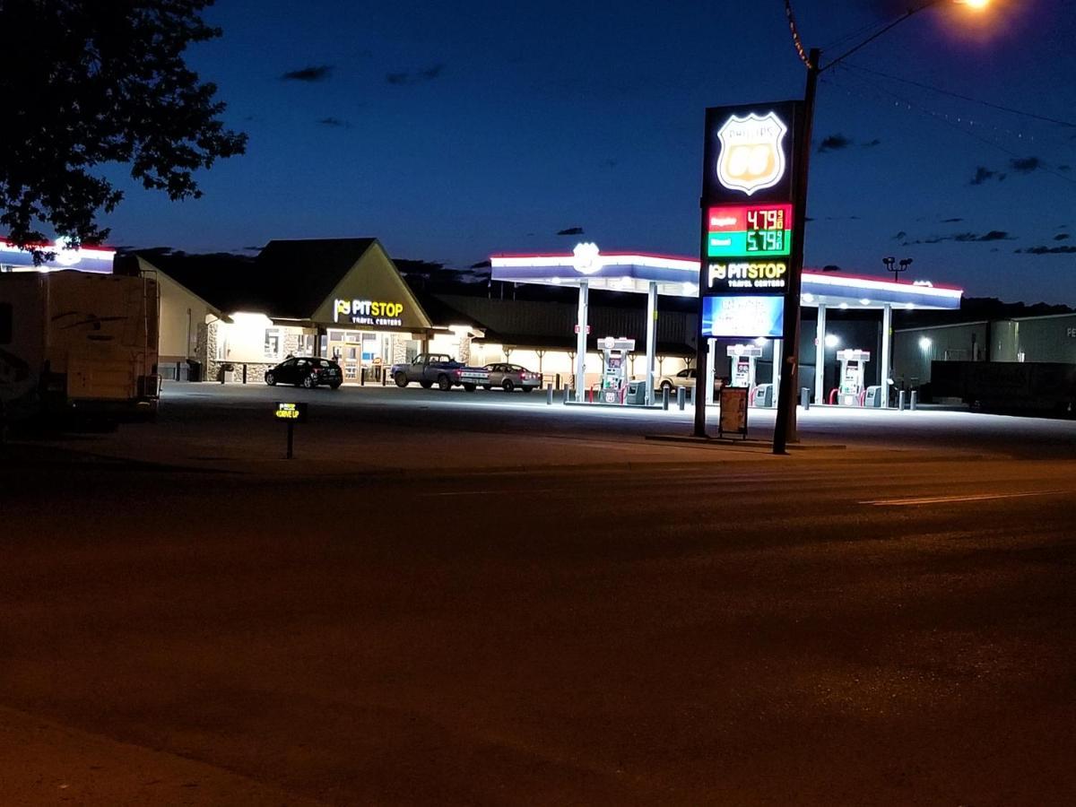Town House Motor Inn Worland Exterior photo