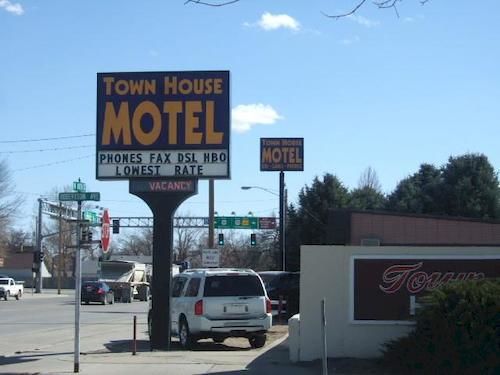 Town House Motor Inn Worland Exterior photo